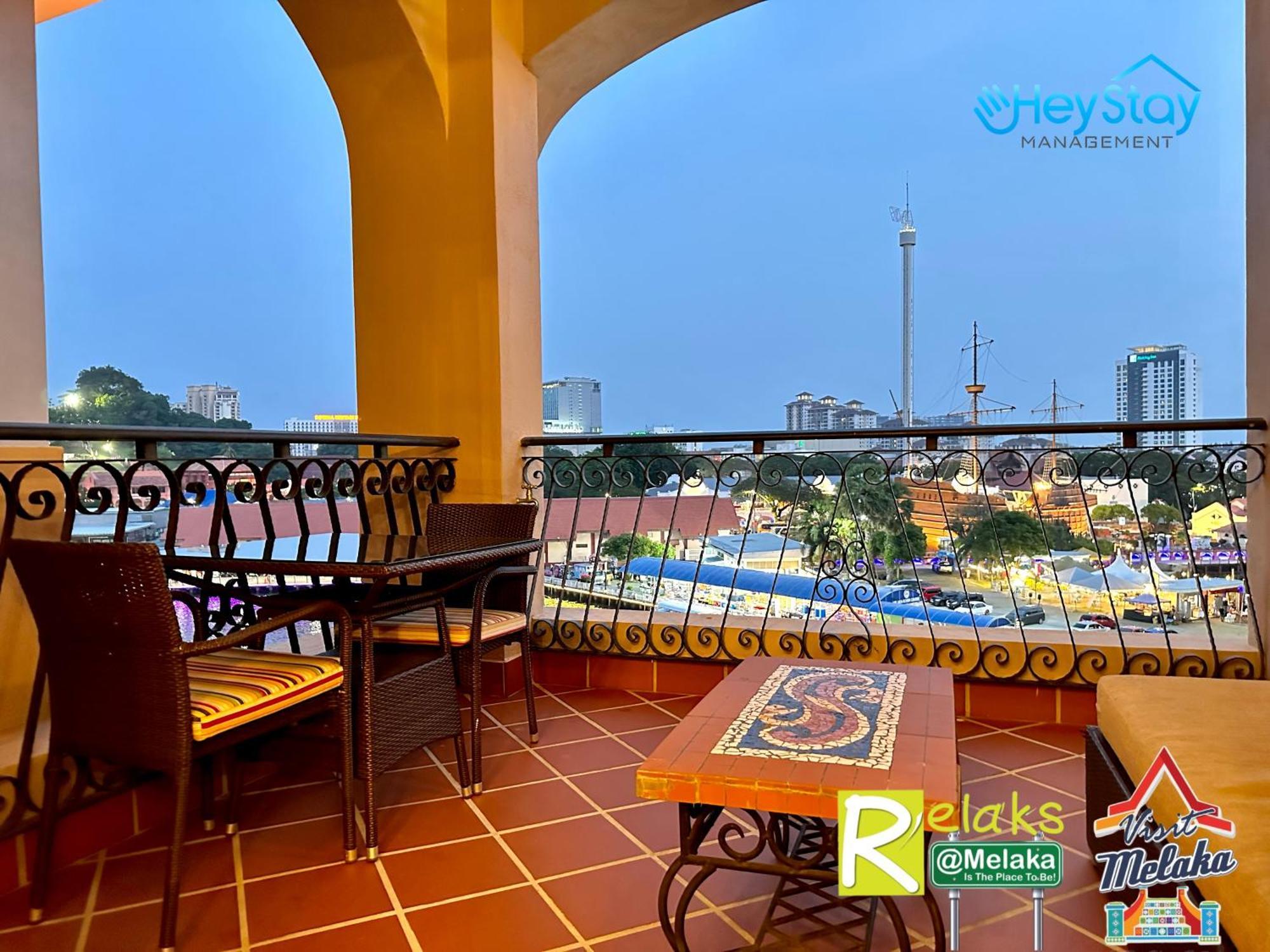 Casaderio Residences Deluxriversuite Walk5minstojonkerst By Heystay Management Pangsapuri *