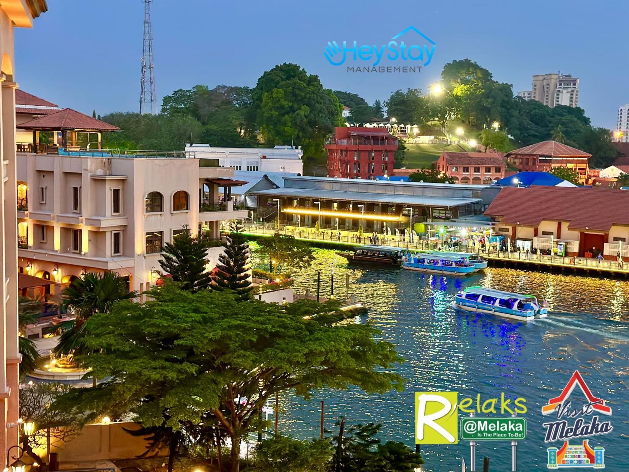 Casaderio Residences Deluxriversuite Walk5minstojonkerst By Heystay Management Pangsapuri *