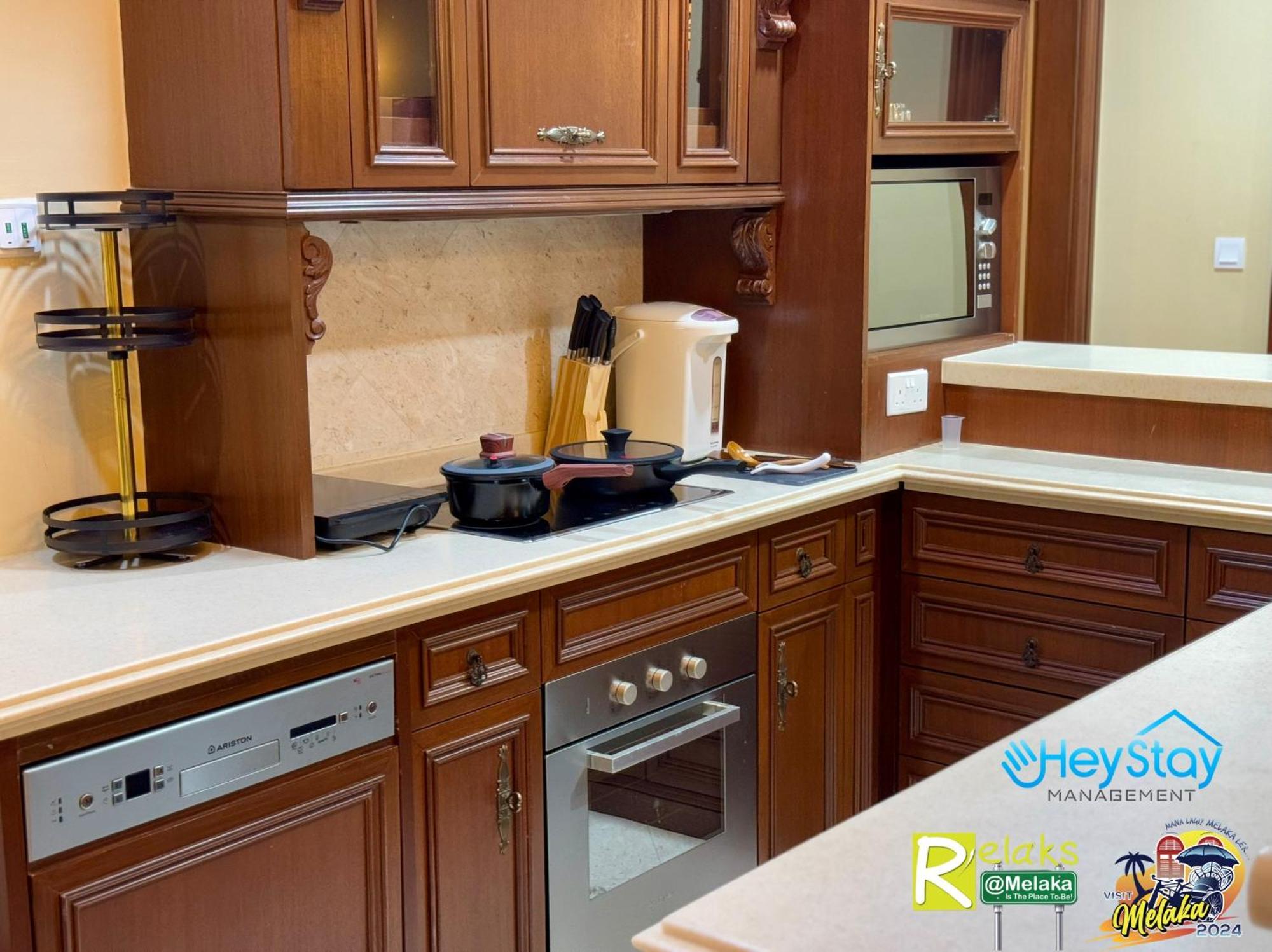 Casaderio Residences Deluxriversuite Walk5minstojonkerst By Heystay Management